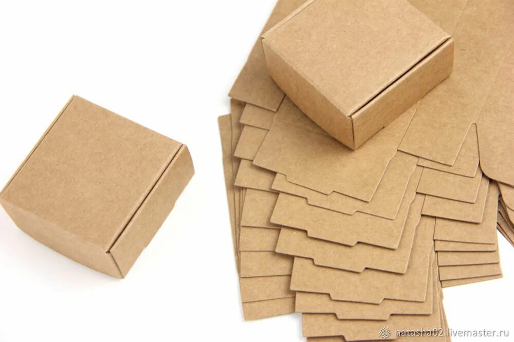 Крафт пакет для ювелирных изделий. Крафтовая коробка. Крафтовая упаковка коробочки. Упаковочный картон продукция.