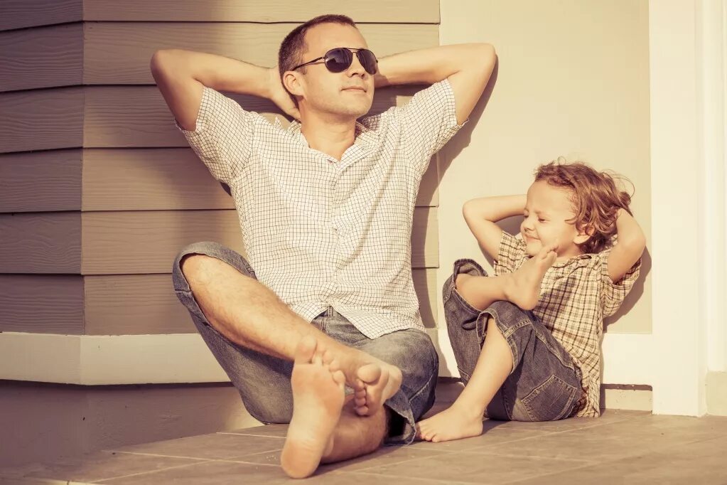 Родители и дети. Подражание. Фотосессия папа и сын. Фотосессия папа и дочка.