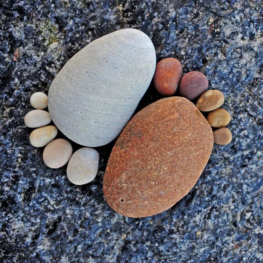 First stone. Фигуры из камней. Узоры из камней. Поделки из камушков. Красивые камушки.