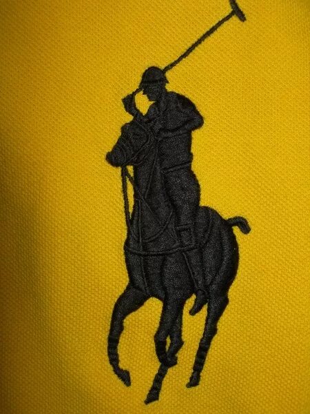 Бренд на коне. Polo Ralph Lauren 2 всадника. Поло Ральф Лорен с всадниками. Фирма с лошадью и всадником. Бренд всадник на коне.