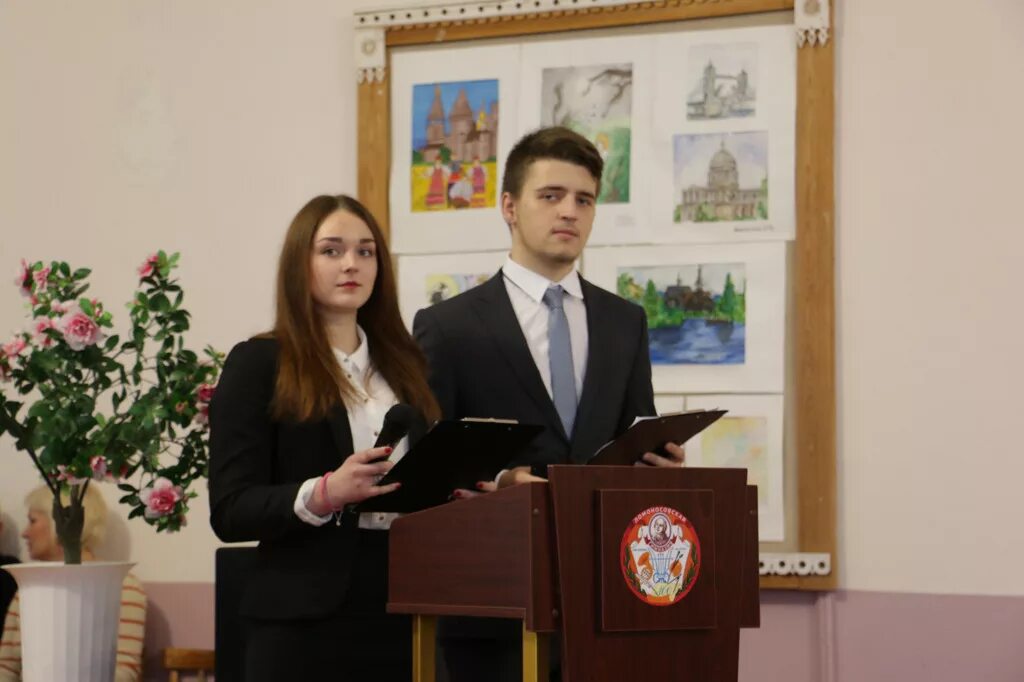 Ломоносовская гимназия петрозаводск сайт. Ломоносовская гимназия Петрозаводск. Бабкин преподаватель ПЕТРГУ. Маркаданов преподаватель ПЕТРГУ. Ломоносовская гимназия 37 Петрозаводск.