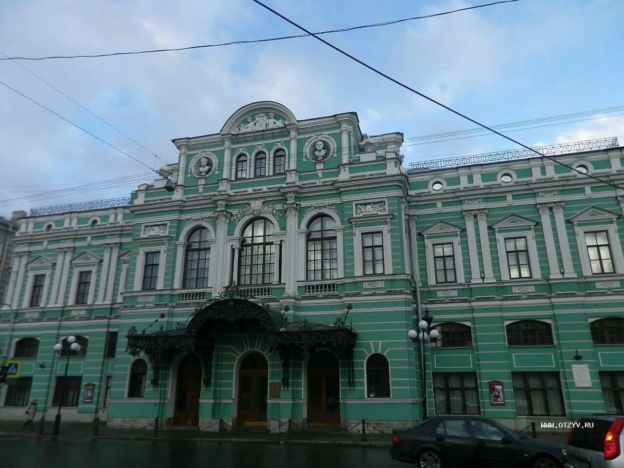 Небольшой театр санкт петербург. Большой драматический театр Санкт-Петербург. Суворинский театр Санкт-Петербург. Малый театр Санкт-Петербург. Большой драматический театр имени г.а Товстоногова Санкт-Петербург.