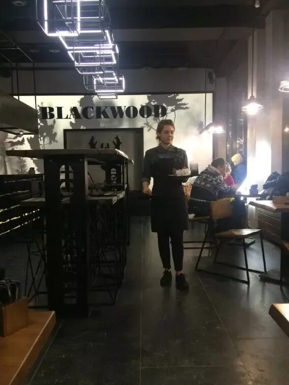 Блэквуд кофе новосибирск. Ресторан блэквуд во владимире. Roastery кофе. Blackwood новосибирск. Блэквуд кофейня новосибирск.