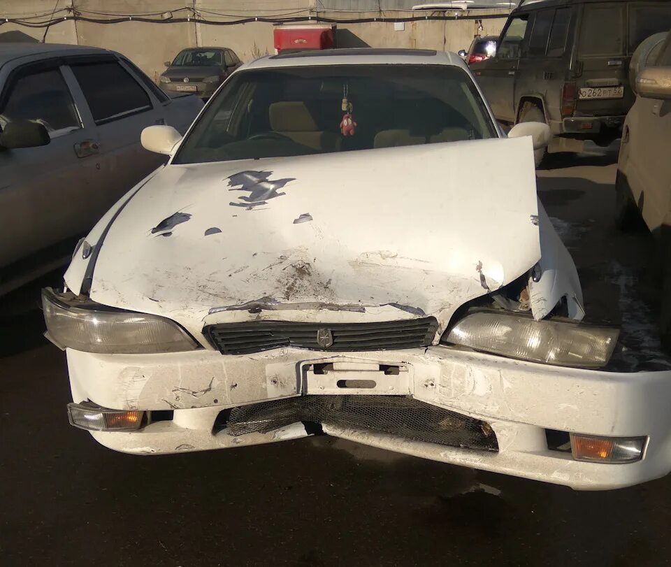 Toyota chaser mark 2 на столбе. Toyota mark 2 100 разбитый. Разбитые 2. Разбитые 2. Разбитые 2.