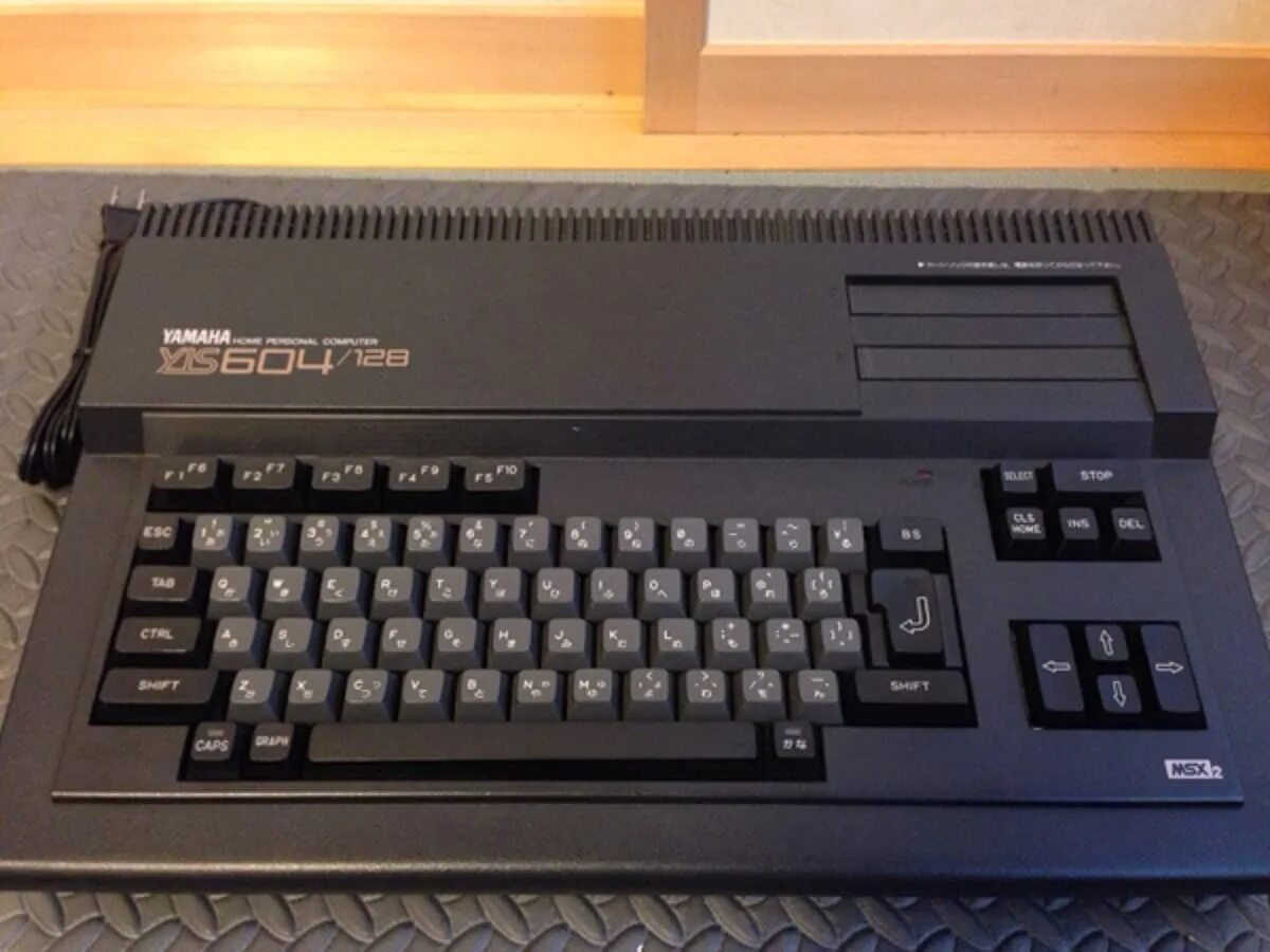 Msx benzac de. Ретро компьютер. Соединительный элемент msx 56 b 10-12. Yamaha msx. Кувт yamaha msx2.