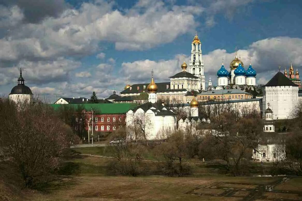 Троице-Сергиева Лавра Сергиев Посад. Троице-Сергиевой Лавры в Сергиевом Посаде. Троице Сергиевский монастырь. Лавра Свято Троицкая Сергиева Лавра. Сайт сергиева посада монастыря