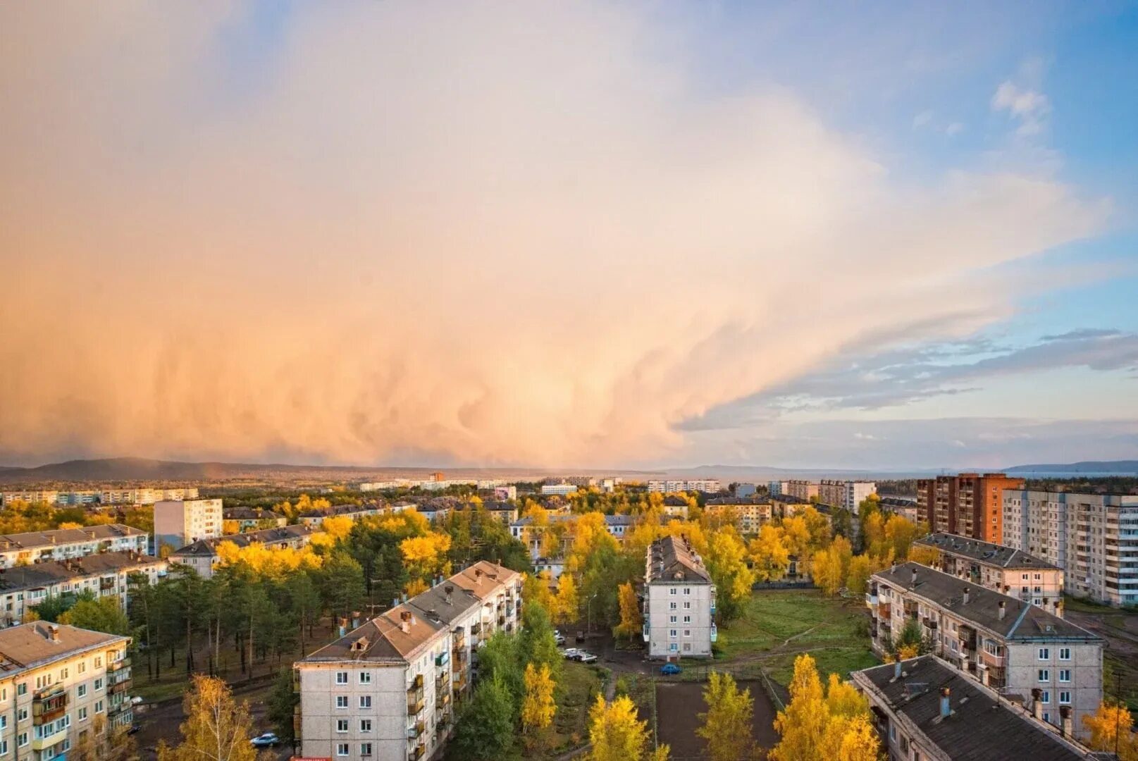 Братск иркутская область поселок. Братск. Братск город. Природа города Братска. Братск Иркутская область.