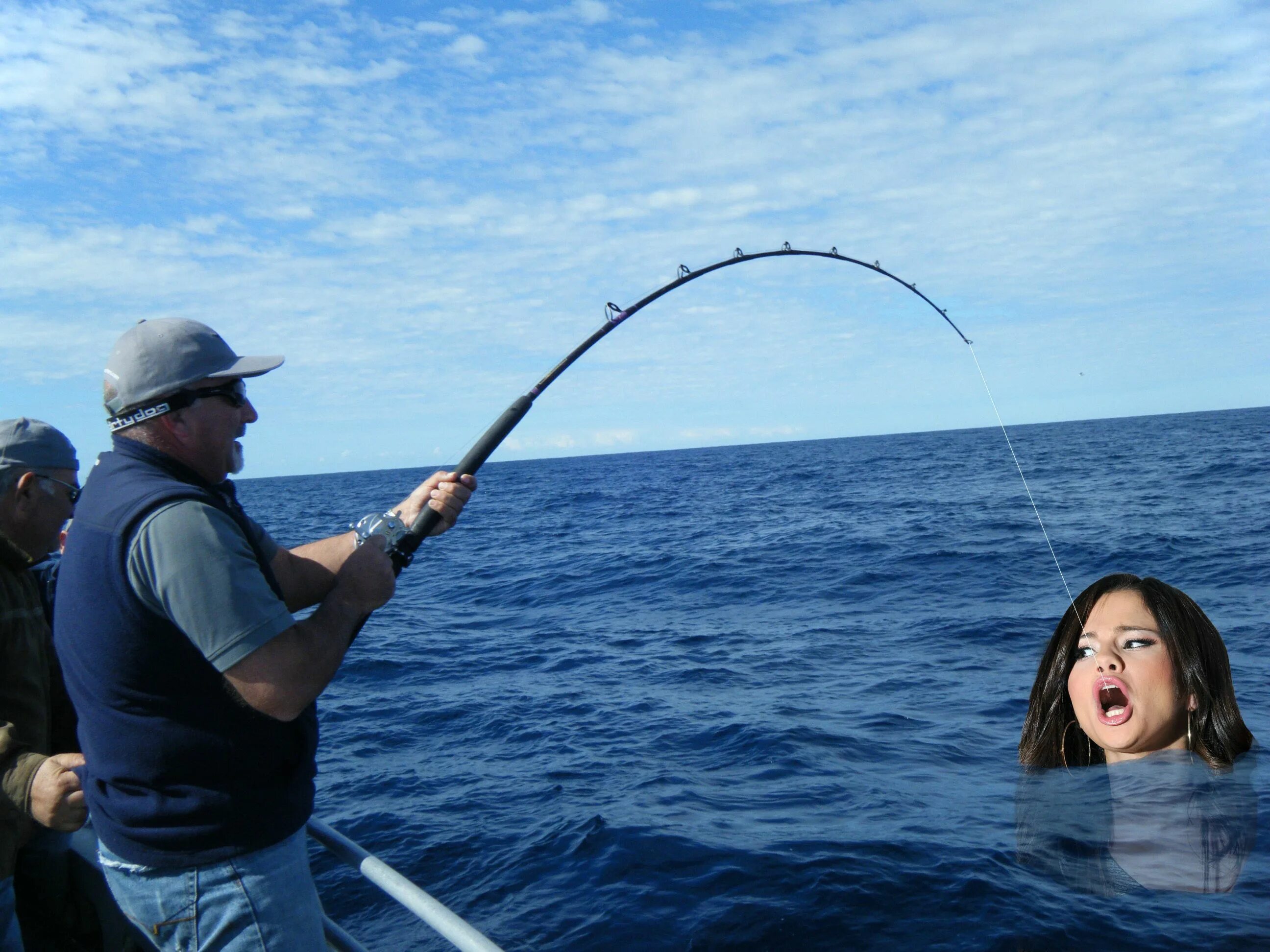 Рыбалка «на море». Рыбалка в море фото. Маврикий рыбалка с берега. Основа рыбаками. Рыбалка на море на спиннинг