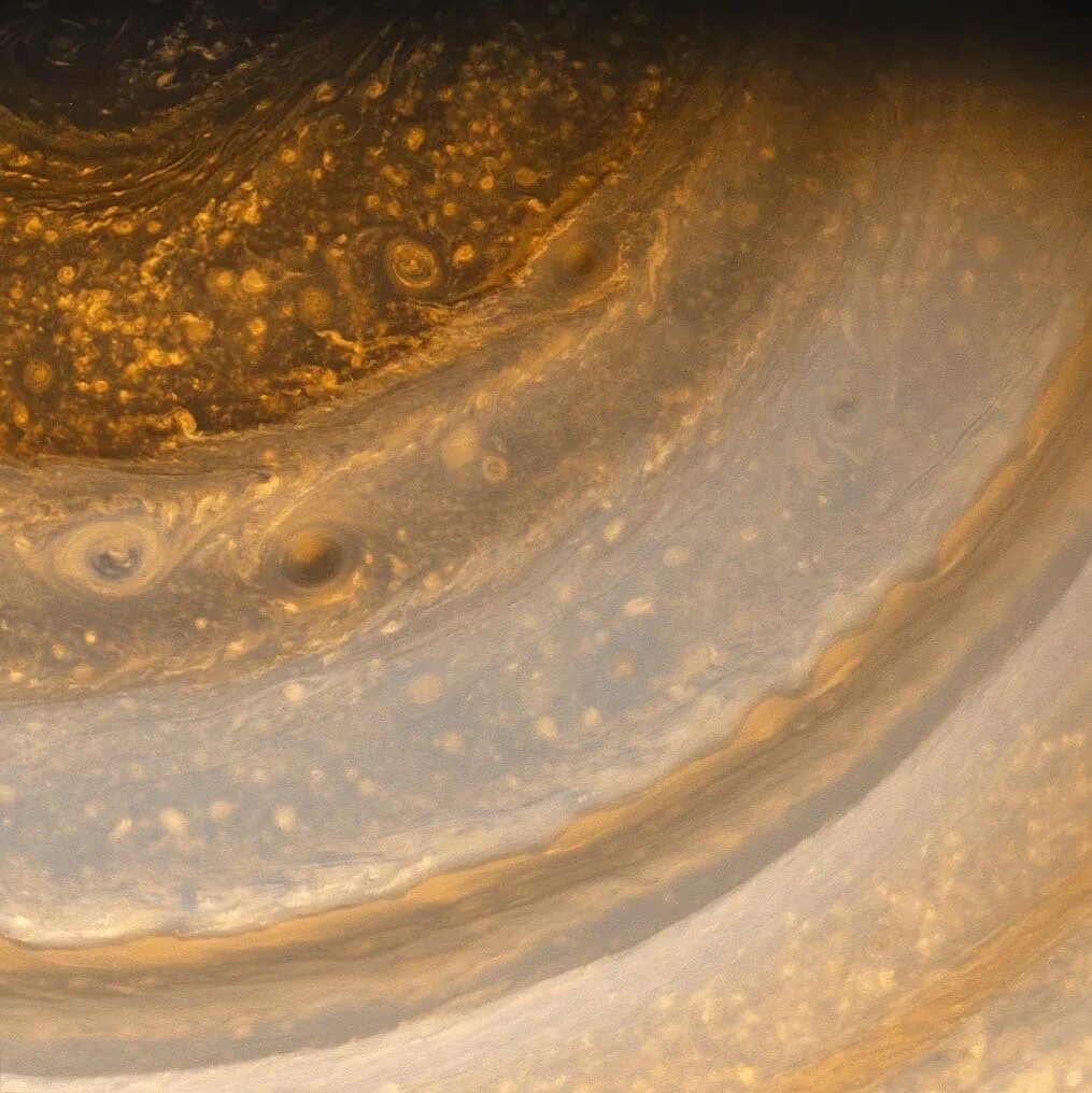Жизнь на сатурне. Кольца Сатурна Кассини. Планета с кольцами Сатурн. Атмосфера Сатурна Cassini. Сатурн снимки Кассини.