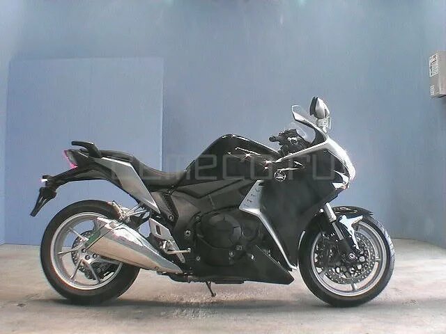 Мотоцикл Хонда VFR 1200. Honda vfr1200f Tuning. Хонда 4000 мотоцикл. VFR 1200 В пленке. Хонда 1200 купить