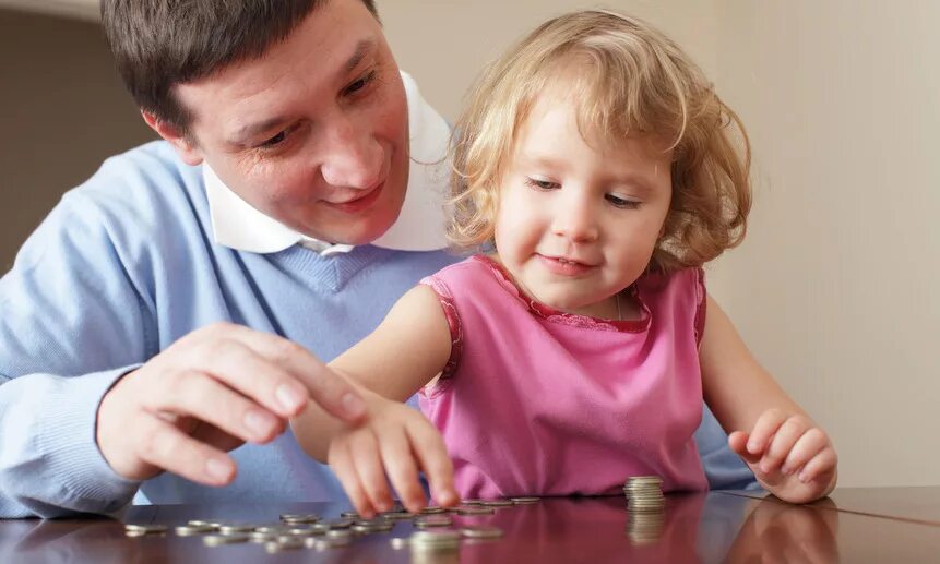 Мат капитал для отцов. Материнский капитал отцу. Пособия отцу. Материнский капитал отцовский капитал. Отцовский капитал.