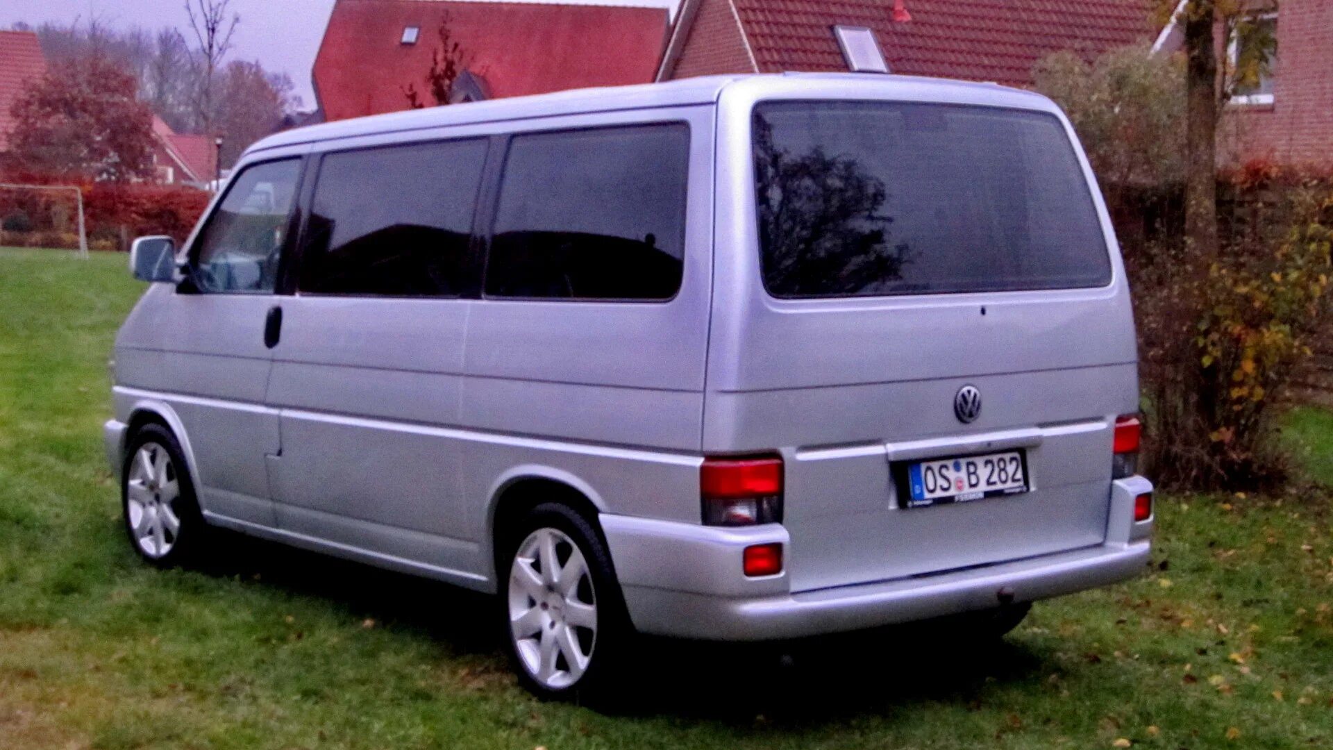 Купить т четыре. Volkswagen т4 Каравелла. Фольксваген Caravelle т4. Фольксваген т4 Caravelle 2004. Volkswagen t4 Caravelle белый.