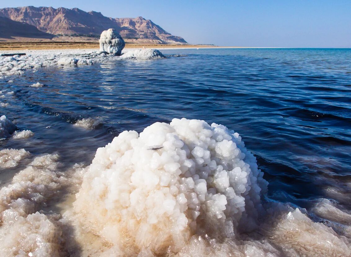 Это вечность где в морской воде. Соль мёртвого моря. Соленое море Мертвое море. Мертвое море добыча соли. Мертвое море бессточное.