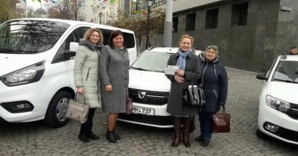 Свыше девяноста видов машут делегации