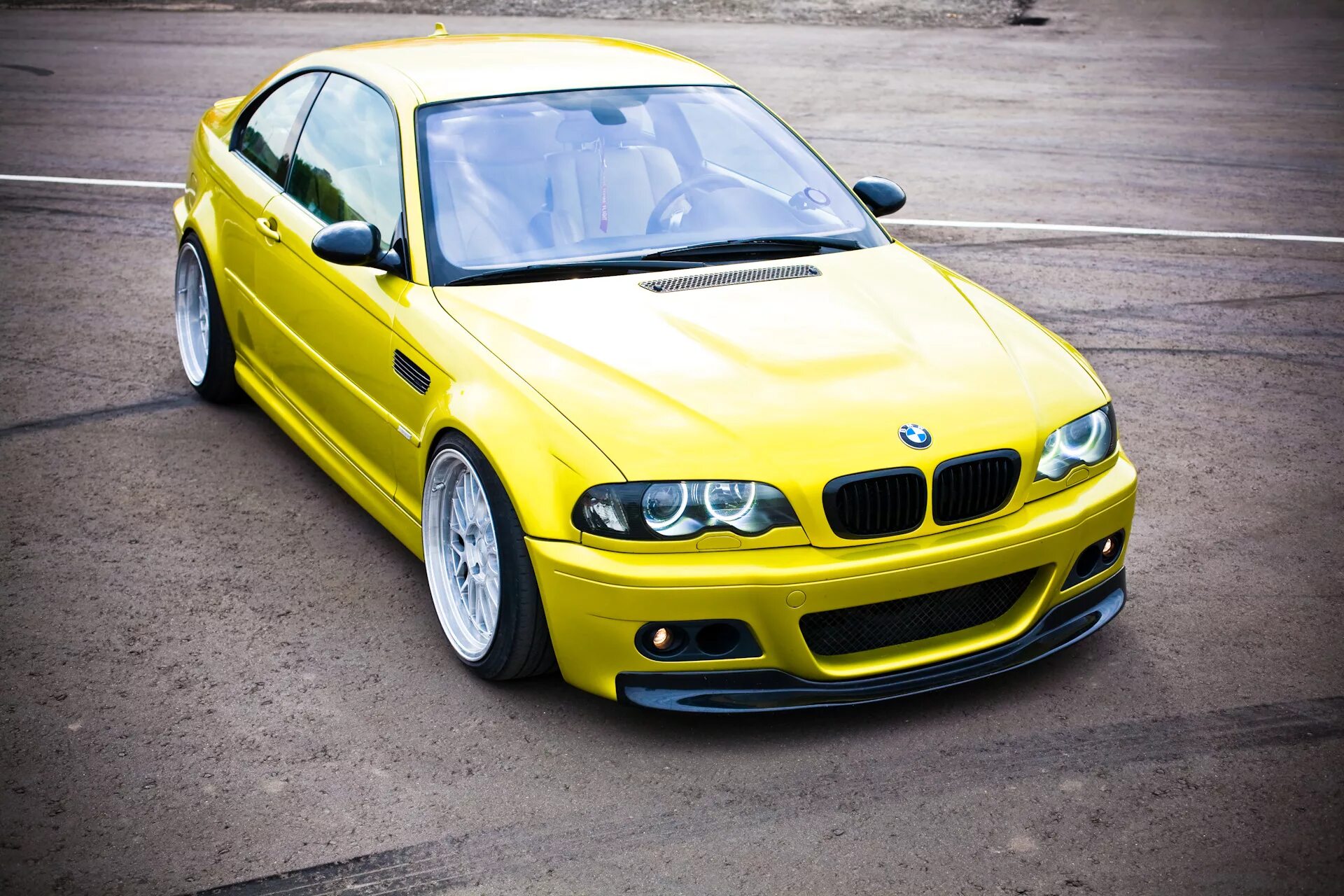 Машина е46. BMW 3 e46. БМВ е46 купе. БМВ 3 е46 купе. BMW e46 Coupe.