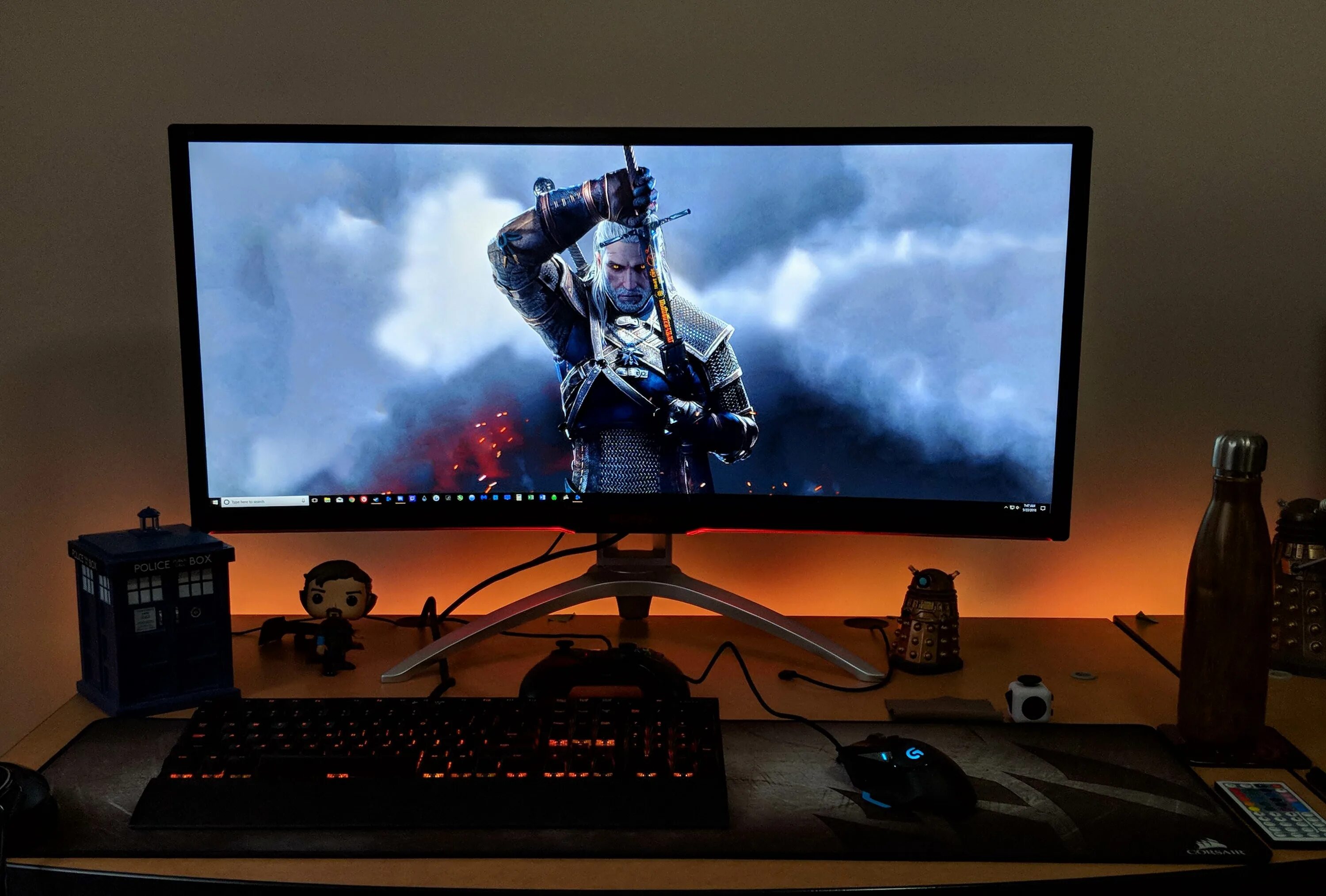 Монитор ardor gaming shaper. AOC мониторы Ultrawide. AOC Agon ag352ucg6 Black Edition. AOC Ultrawide 2k. Монитор AOC 1440x900.