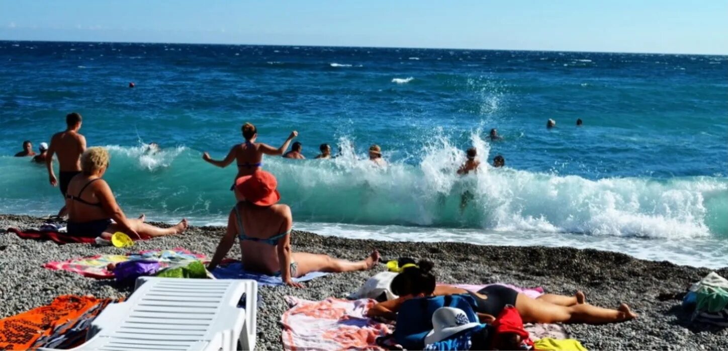 Крым ялта массандровский пляж. Пляж симеиз 2022 июль. Обои отпуск крым ростов-на-дону. Отпуск крым 2020. Отдых крыму 2021.