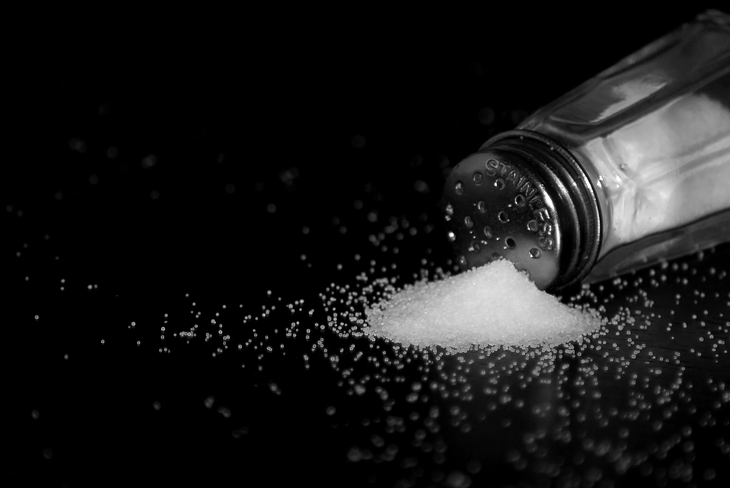 Pass me the salt please. Salt. pass the salt. солшь. salt picture for kids.