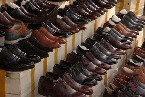 Аяқ киім фото көрмесі