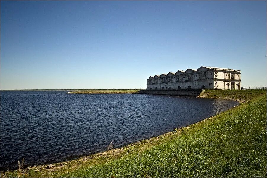 Форт рыбинск. Рыбинское водохранилище ГЭС. Рыбинская ГЭС Рыбинск. Рыбинское водохранилище город Рыбинск. Волга Рыбинское водохранилище.