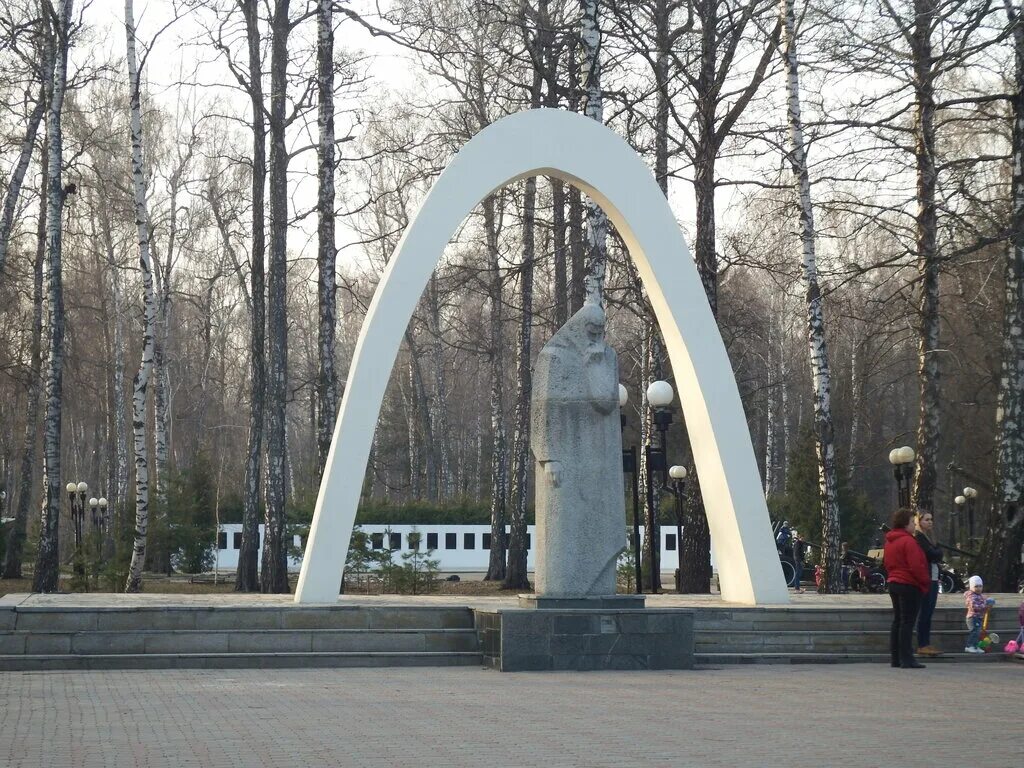 новомосковск россия тульская область. памятники новомосковска тульской. памятники новомосковска тульской. парк памяти новомосковск. парк памяти и славы новомосковск.