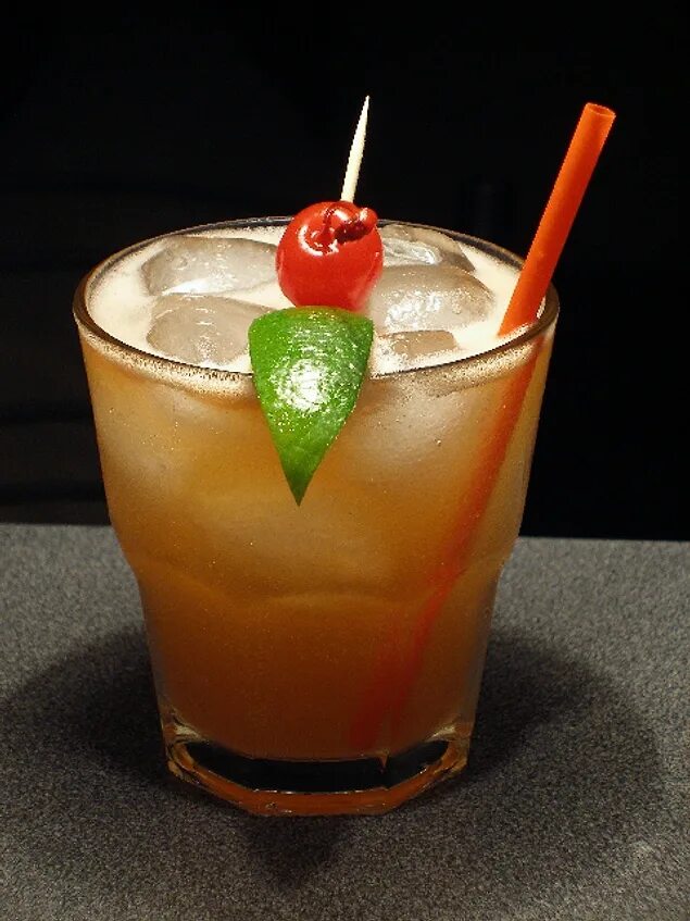 Mai tai коктейль