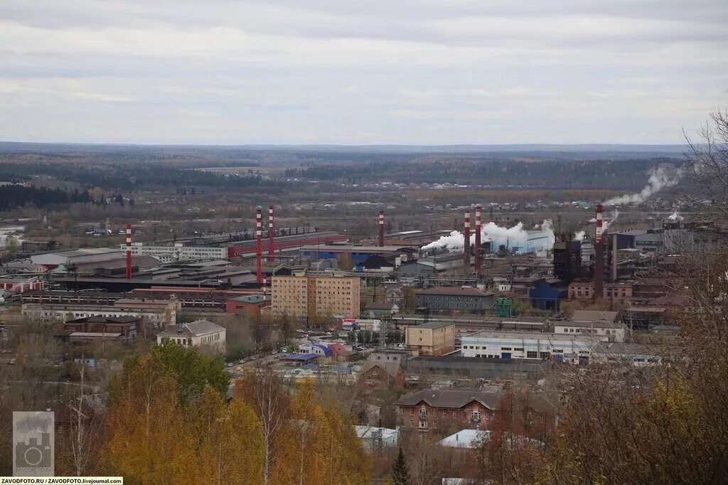 город чусовой телефон. чусовой пермский край. часовой город пермский край. центр город чусовой. дкм чусовой.
