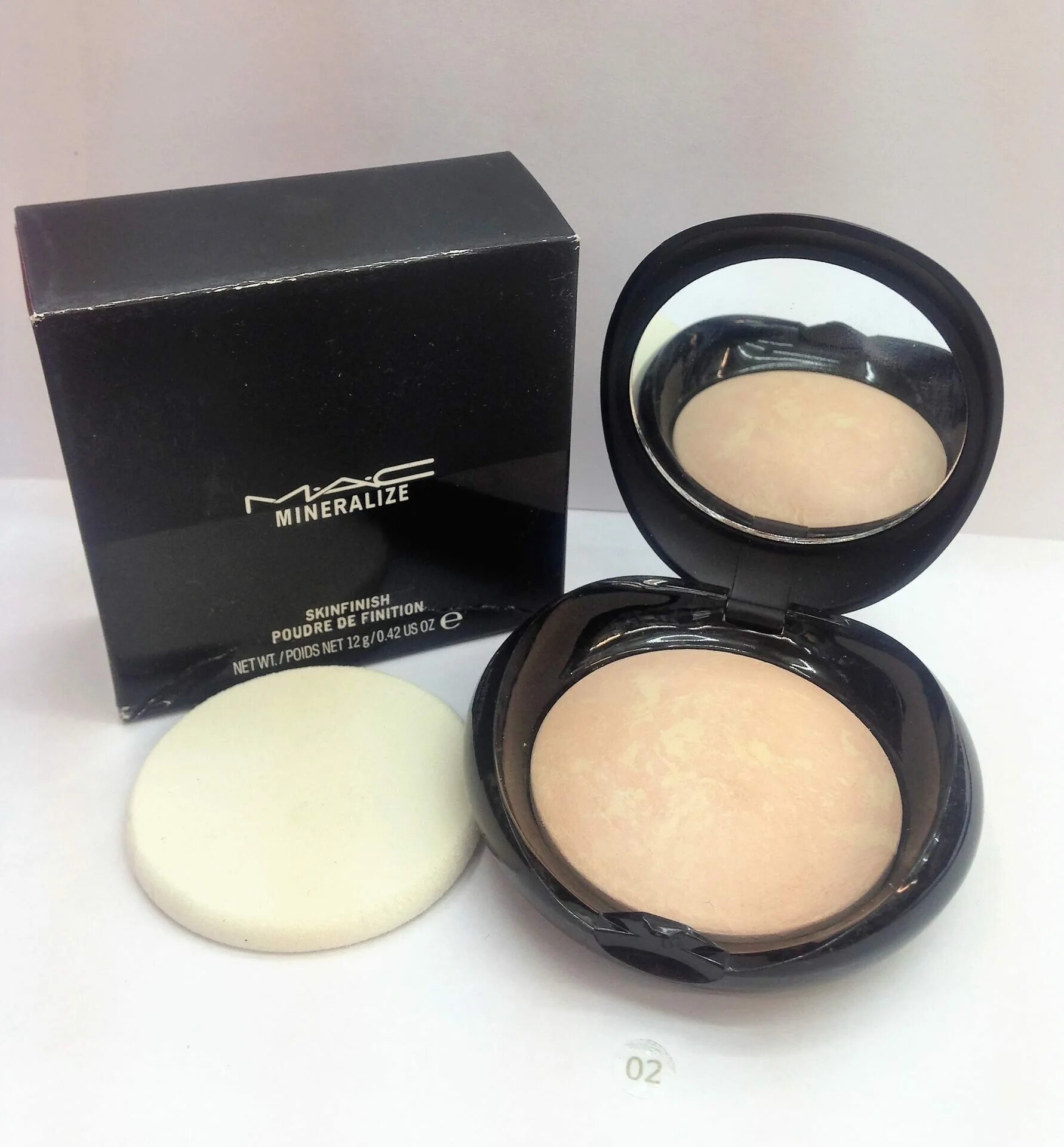 Пудра мас Skinfinish a02. Пудра Mac 3031 MC. Пудра мас Light Powder. Пудра мас цвет ao2.