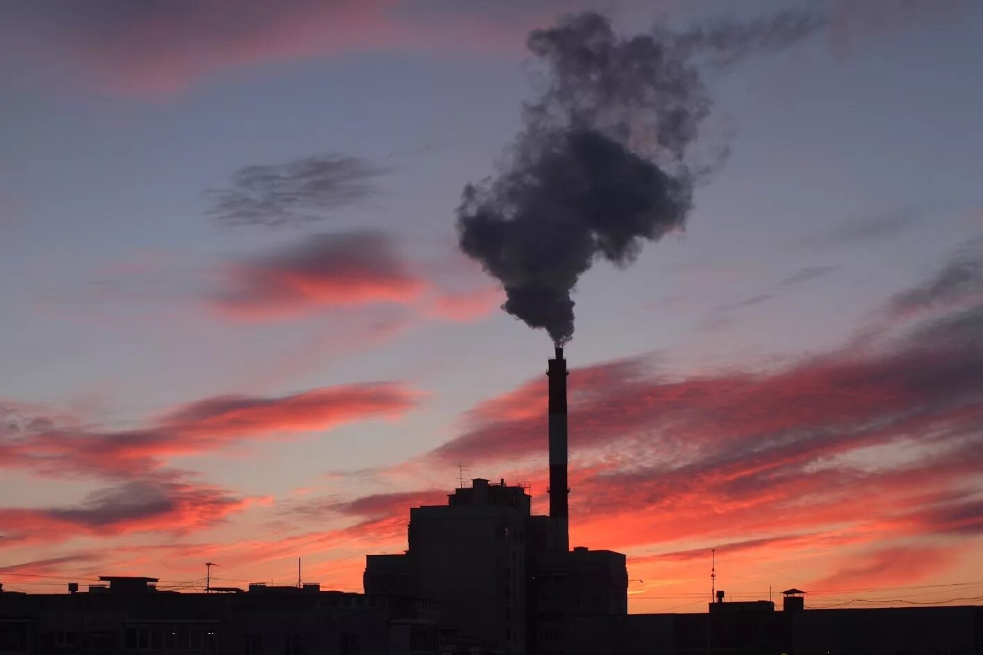 Загрязненный воздух. Загрязнение воздуха. Загрязнение окружающей среды. Экология загрязнение воздуха. Что такое загрязнение атмосферы.