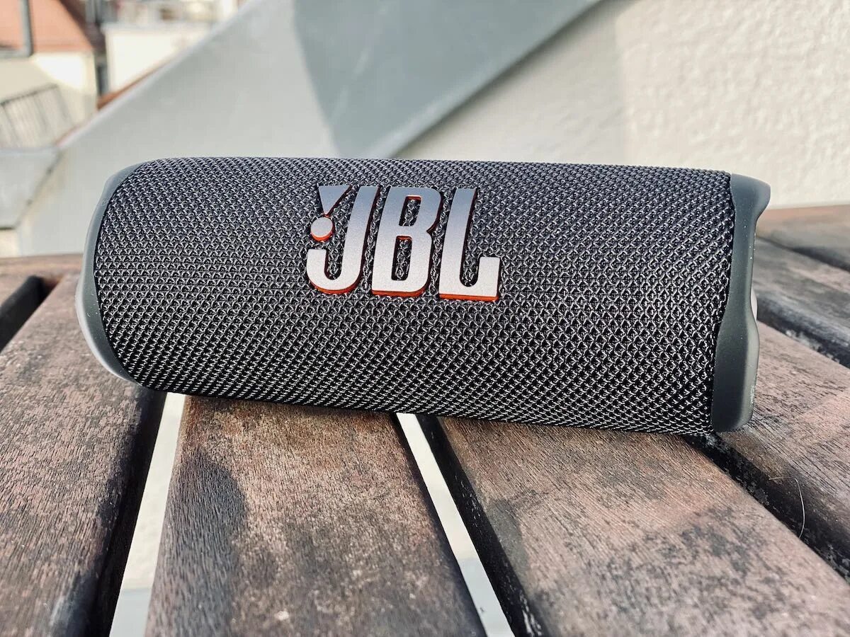 Оригинальная колонка jbl flip 6. Оригинальная колонка jbl flip 6. Jbl flip 6 review. Флип 6 jbl. Jbl flip 6 коробка.
