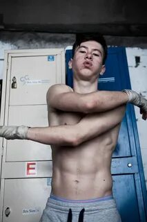 Pin by itsnotgemmy on Barry Keoghan Barry keoghan, Movie stars, Shirtless.