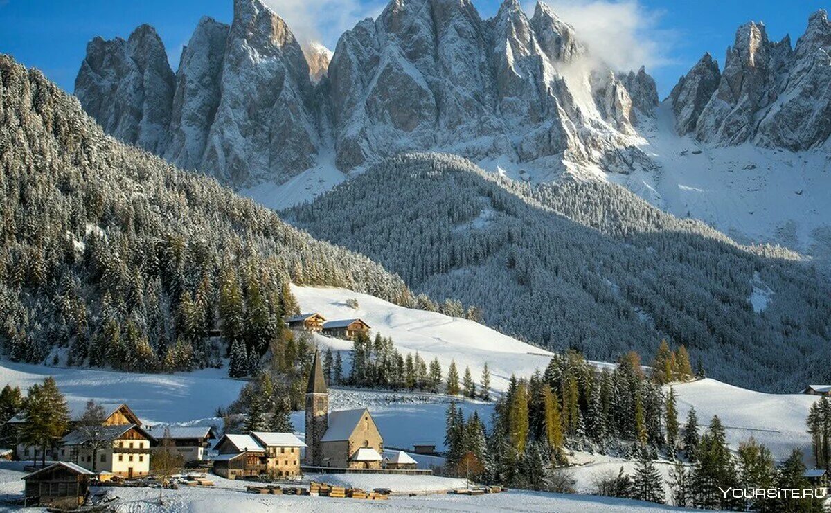 Omega x-alps. Доломитовые альпы италия лето. Горы швейцарии 4k. Альпы швейцария. Италия альпы снег.