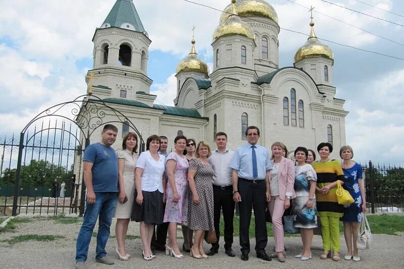 Храм Александровское Ставропольский край. Село Александровское Ставропольский Церковь. Храм в селе Александровском Ставропольского края. Село Саблинское Александровский район Ставропольский край. Погода на неделю калиновское ставропольский