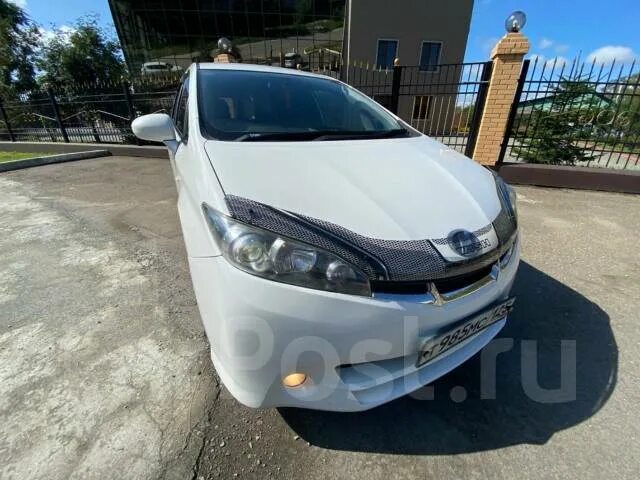 113 тыс. Реснички Toyota Wish zge20. Реснички Toyota Wish.