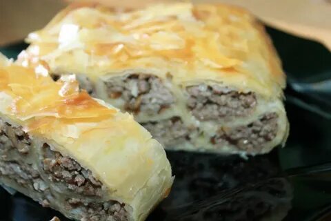 Пирог с грибами и фаршем в духовке