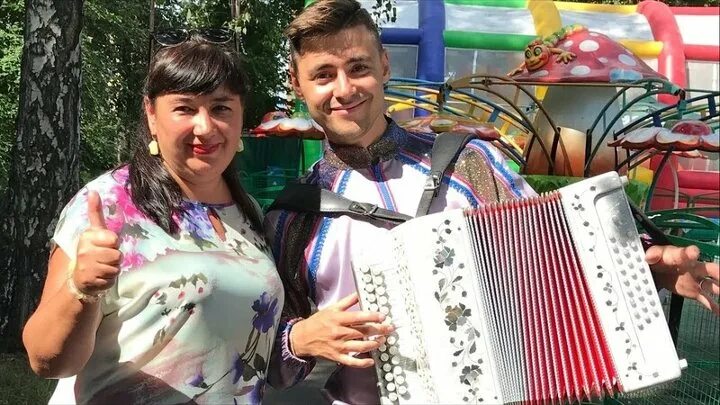 Дмитрий иващенко музыкальный балкон. Кузьма болотов. Дмитрий иващенко веселуха. Гармонь иващенко. Дмитрий иващенко- гармонь.