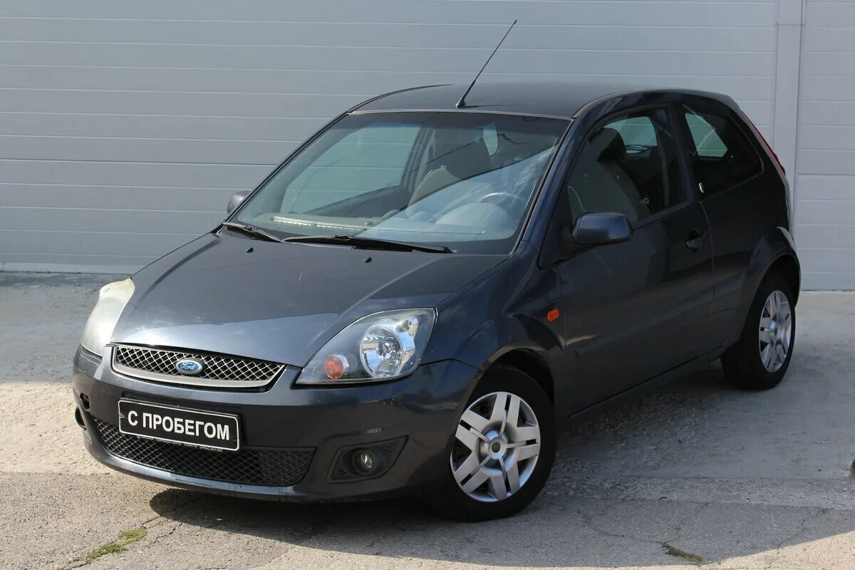 лампа ближнего света форд фиеста 2008. лампочка стоп сигнала форд фьюжн 2008. ламапа стопсигнала форд фиеста седан 2015. лампа стоп сигнала фокус 3 хэтчбек. цоколь лампы поворотника переднего форд фиеста 2007.