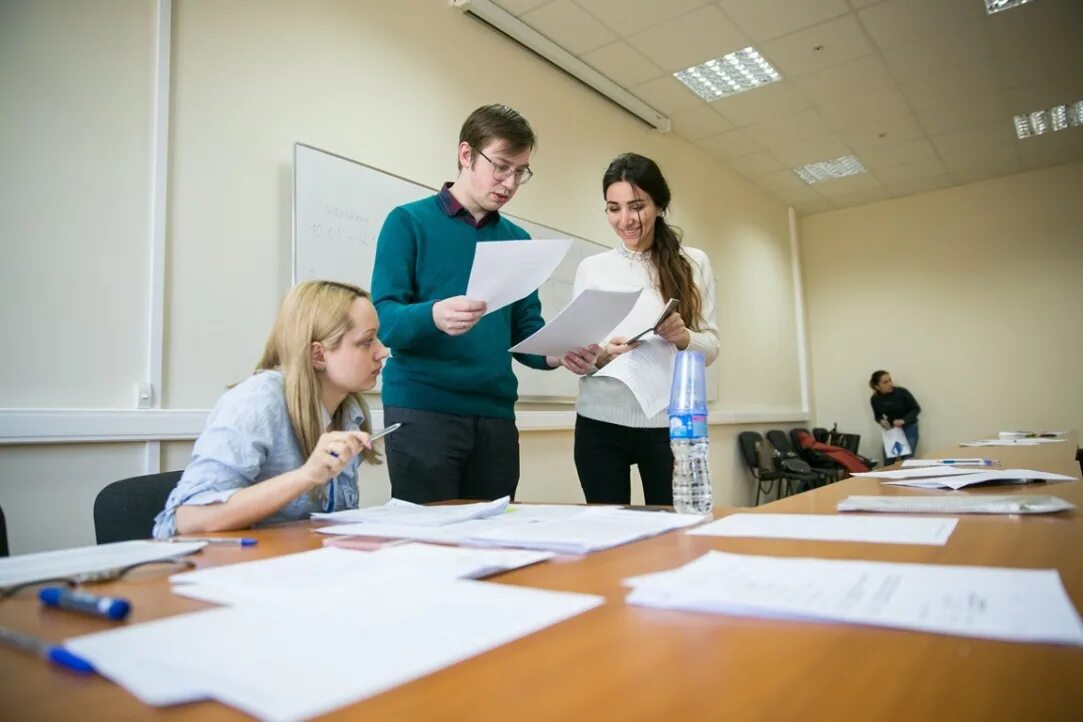 ниу вшэ поступление. вшэ поступление. вшэ факультеты. можно ли поступить в вшэ. олимпиада по политологии 11 класс задания.