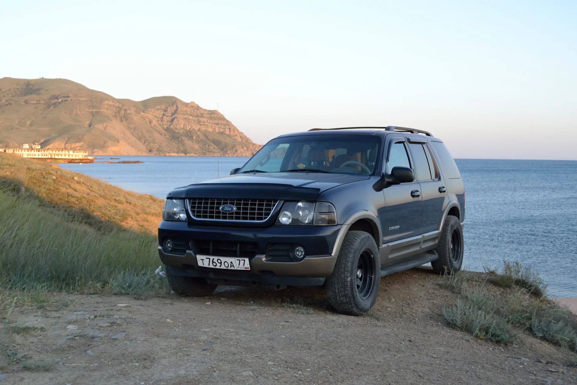 Ford explorer 2.3