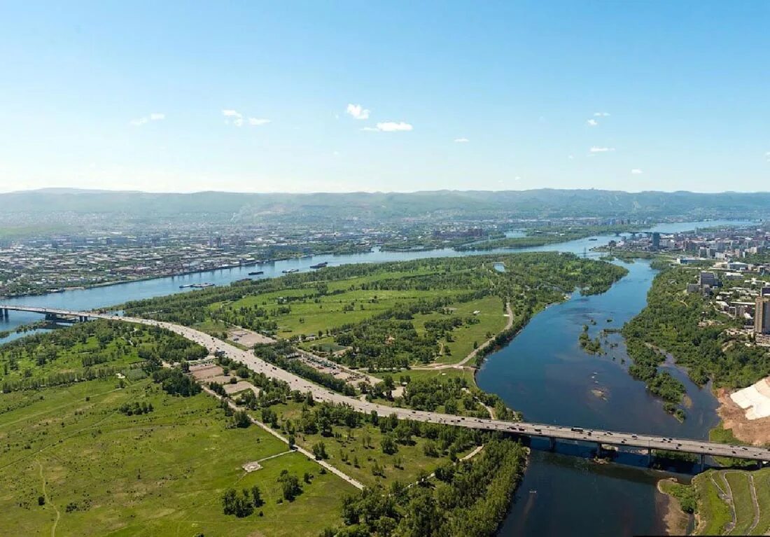 Парк на острове татышева красноярск. Парк остров татышев красноярск. Остров татышев красноярск. Парк остров татышева. Павильон визит-центра на острове татышев.