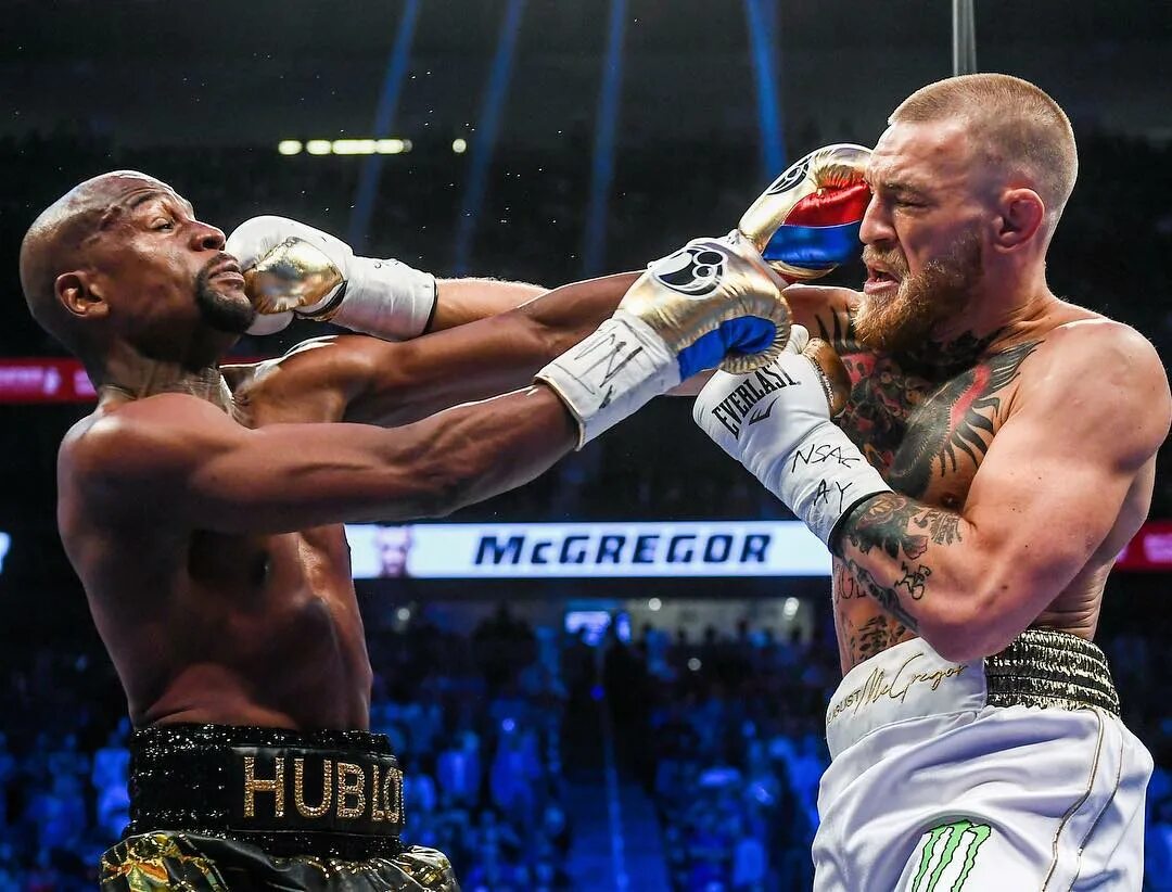 Коннор мейвезер. Мейвезер vs конор. floyd mayweather connor mcgregor. флойд мейвезер конор макгрегор бой. конор макгрегор бокс флойд мейвезер.
