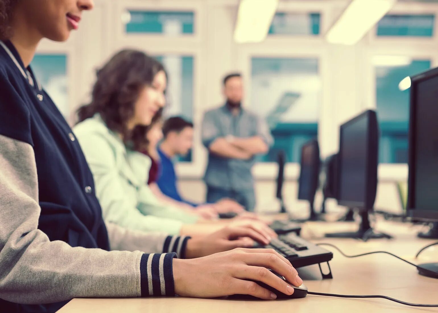 Информатика в образование и технике. Современные технологии. Программирование. Тестирование картинки.