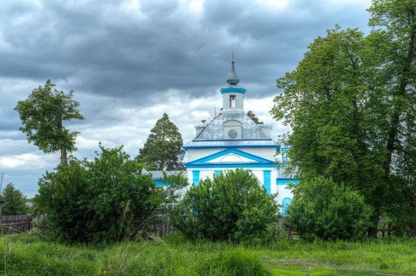 Погода бутка талицкого. Беляковская Церковь Талицкий район. Село Беляковское Талицкого района. Храм село Беляковское. С Басмановское Талицкий район Свердловская область.