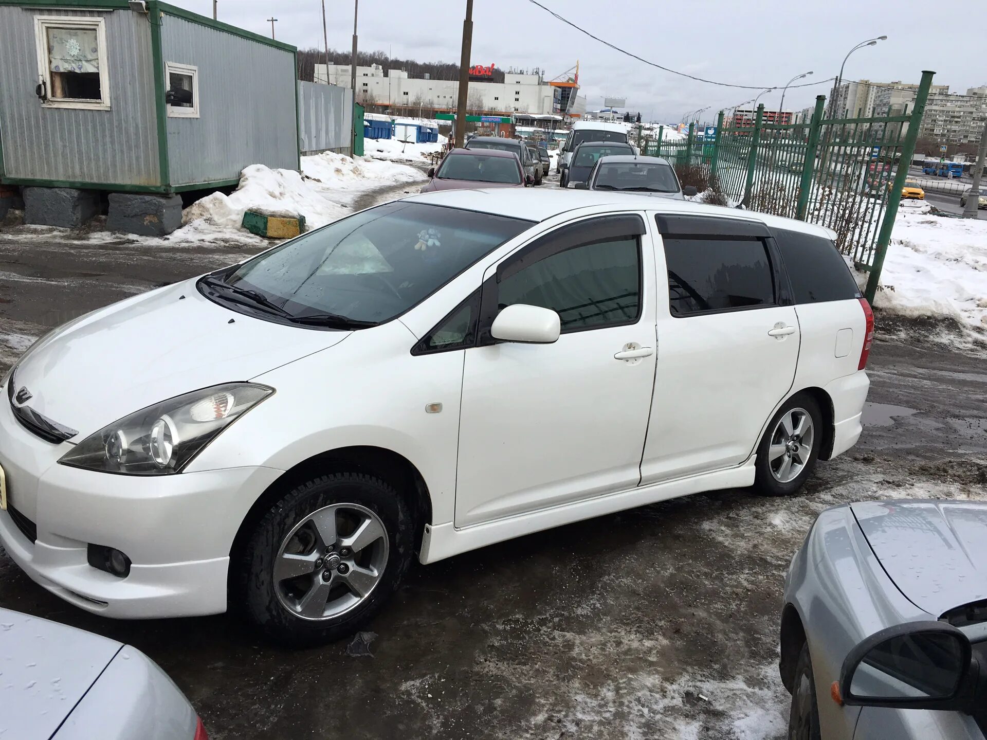 Тойота Виш 1 поколение. Toyota Wish 1998. Тойота Виш 1998 год. Тойота Виш Чита.