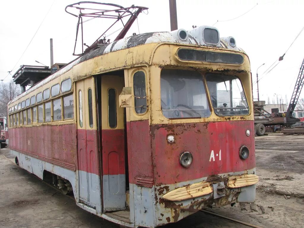А потом был скрежет трамваев. Трамвайное депо 1 Воронеж. Сумгаит трамвайное депо. МТВ-82 трамвай. Трамваи МТВ-82 В депо Баумана.