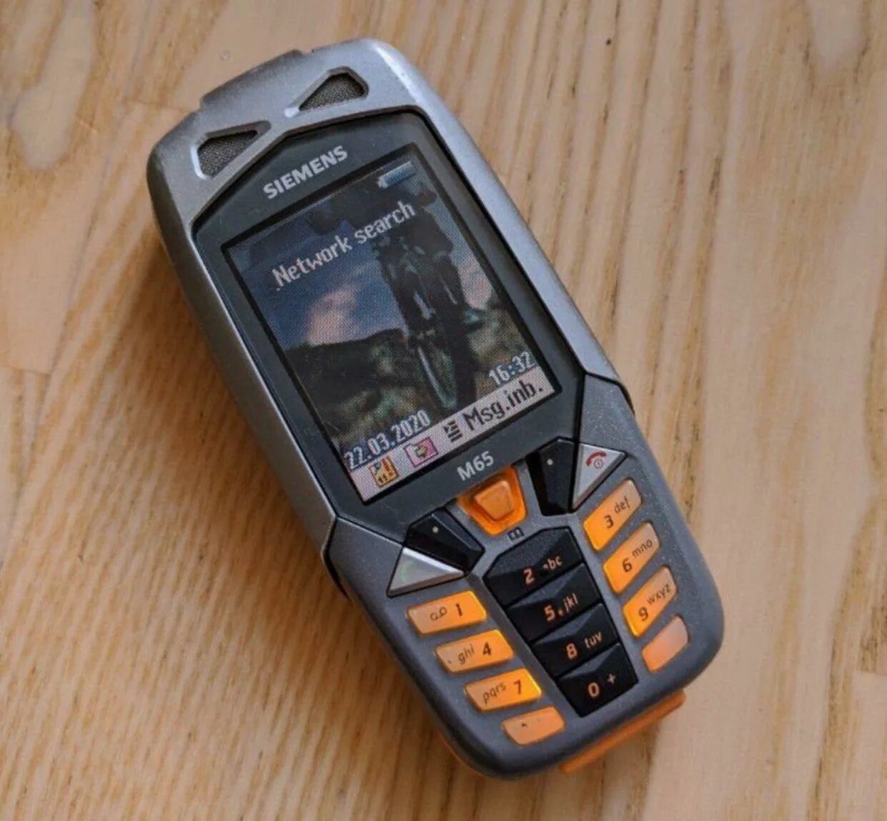 Siemens m65 год выпуска. Siemens m55 камера. Сименс м65. Сименс ц 65. Сотовый телефон siemens c65.