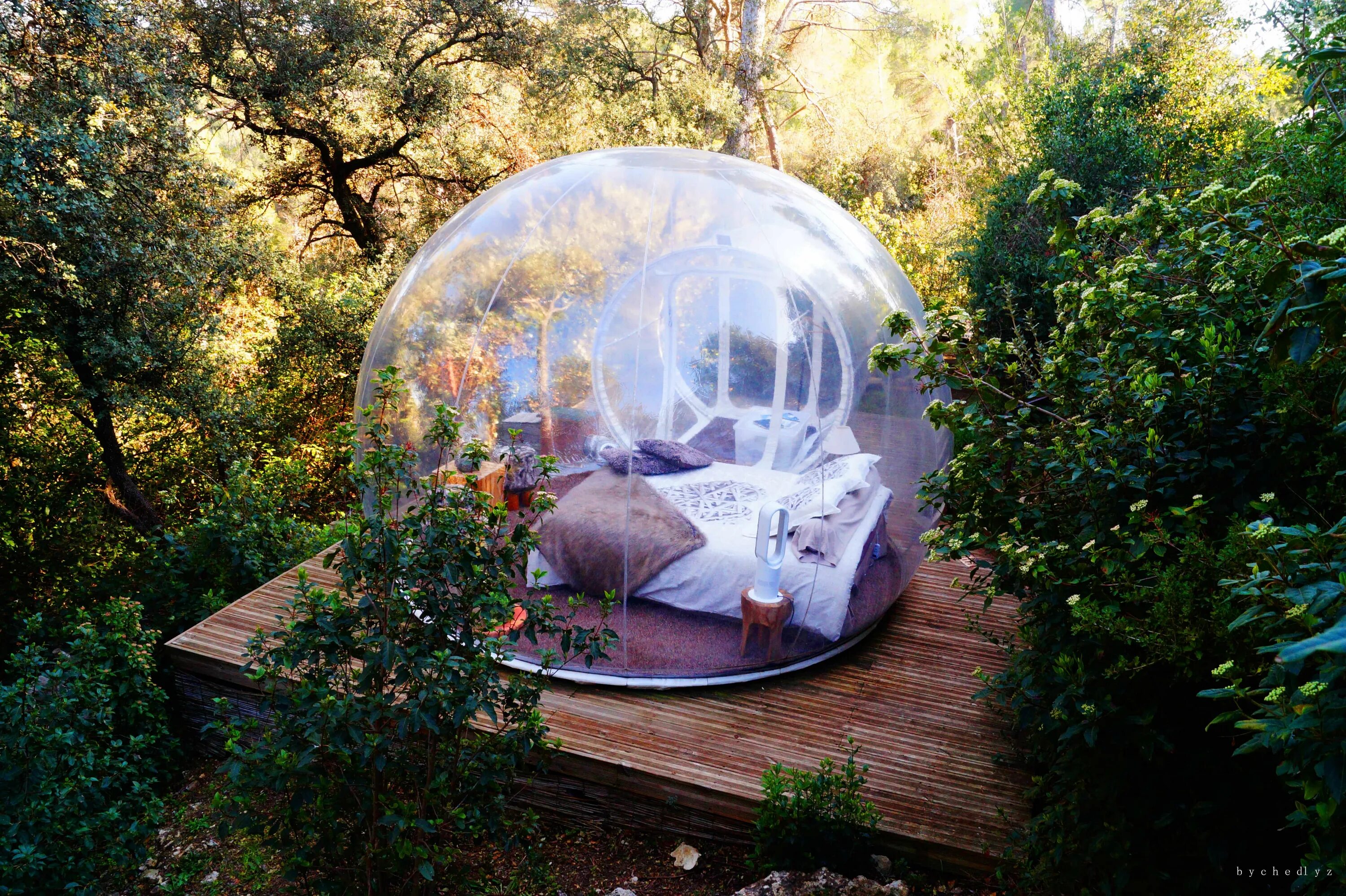 Bubble hotel camp. Отель пузырь. Bubble отели на бали. Отель пузырь. Attrap’reves montagnac франция, альпы верхнего прованса.