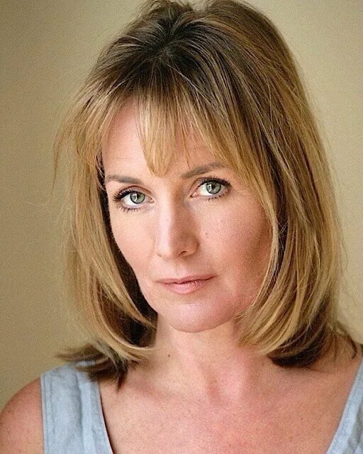 Кэролайн лэнгриш фото. Кэролайн лэнгриш фото. Кэролайн лэнгриш. Каролин виньо. Кэролайн лэнгриш пуаро.