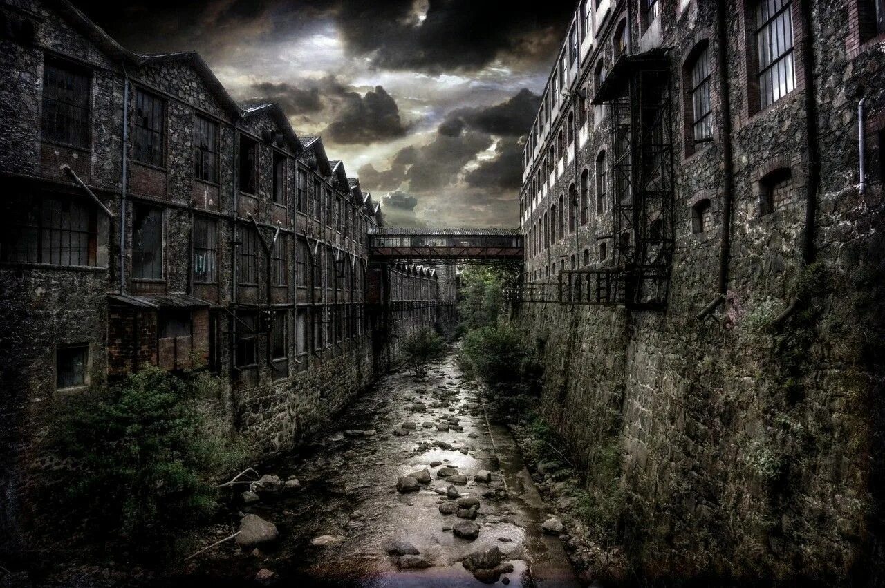 Страшный город. Мистический город. Страшный город. Horror city. Мрачный заброшенный город.