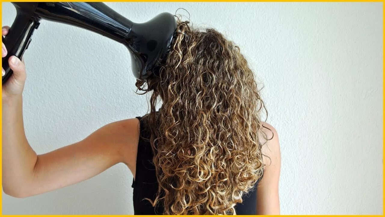 Curl content. Диффузор для локонов. Диффузор для фена прическа. Диффузор для кудрей. Фен с диффузором для кудрей.